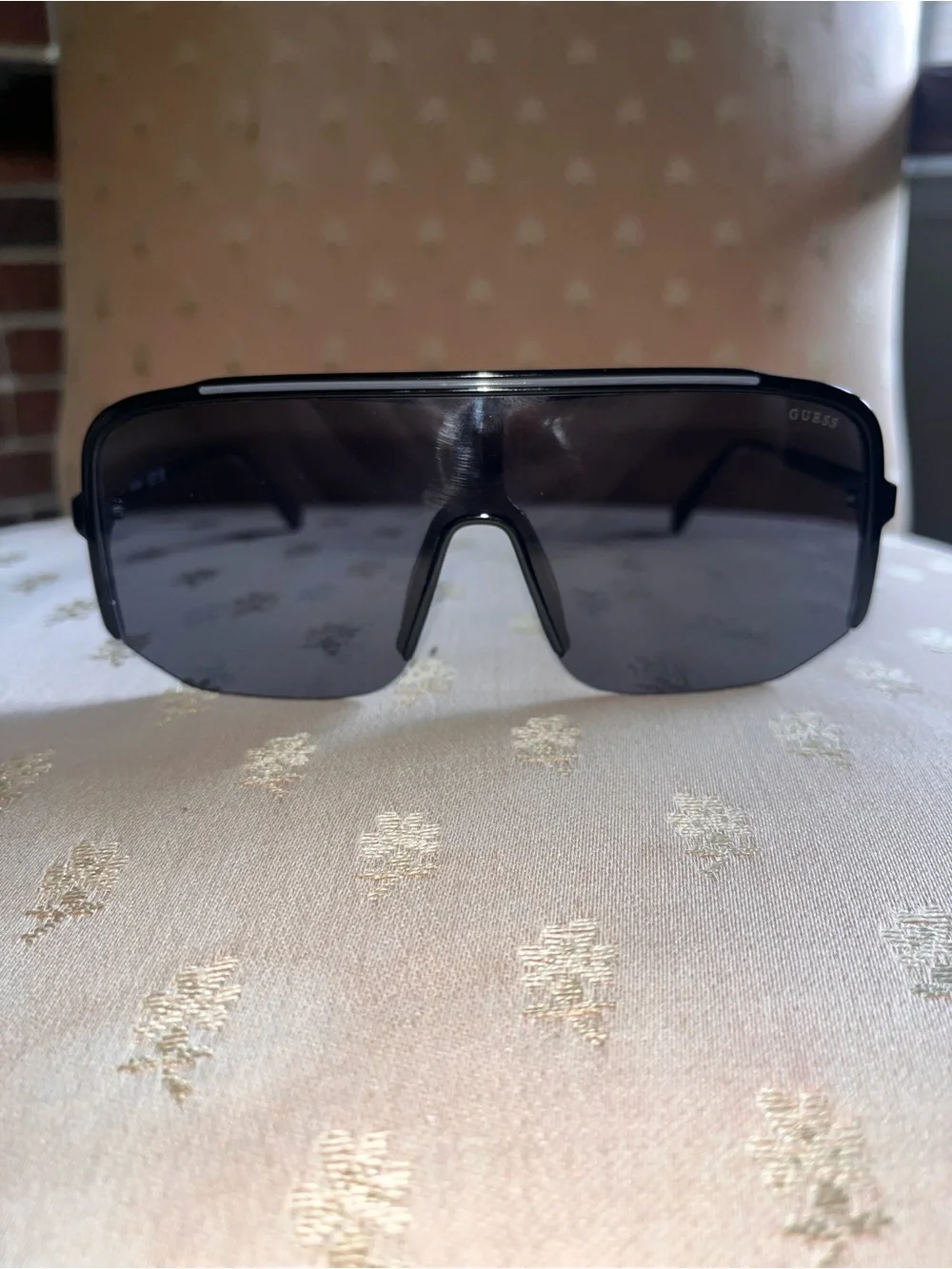 Guess Metal Shield Sunglasses excellent condition